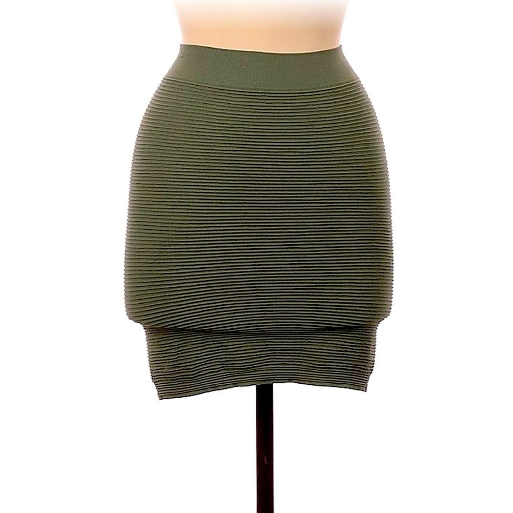 Bebe casual skirt